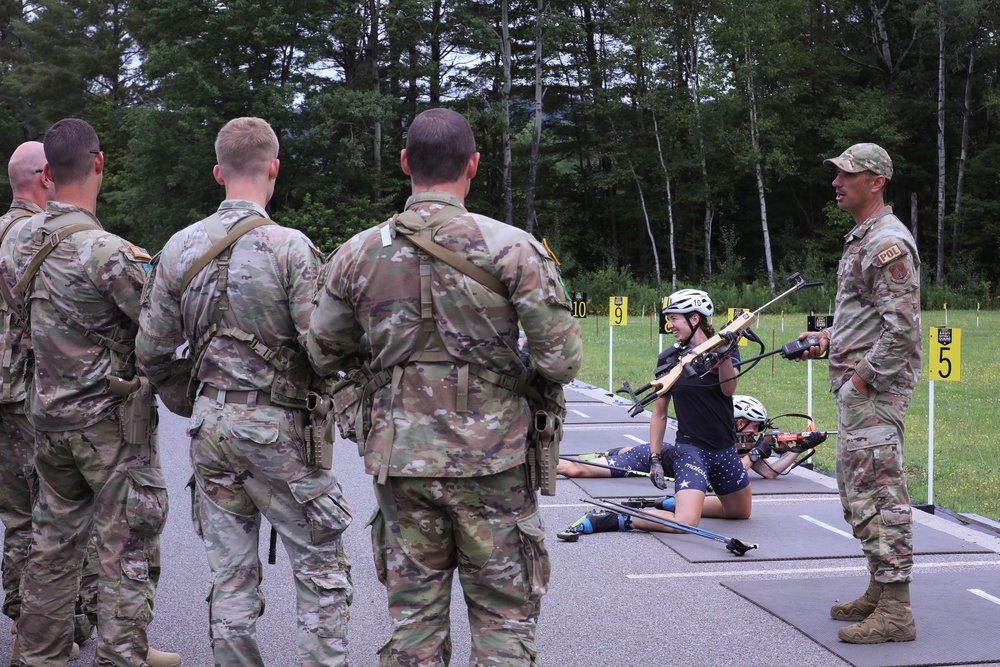 Top Soldiers and NCOs compete on expert biathlon course