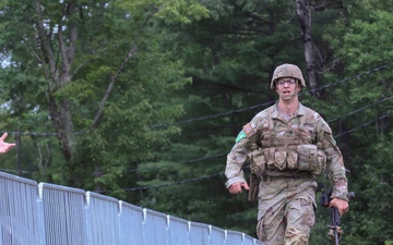 Top Soldiers and NCOs compete on expert biathlon course