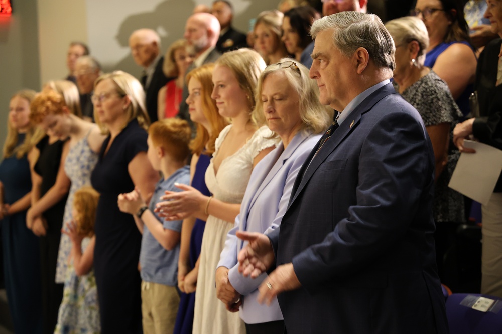 Colonel Melvin D. Helgeson Retirement Ceremony Hosted at Walter Reed