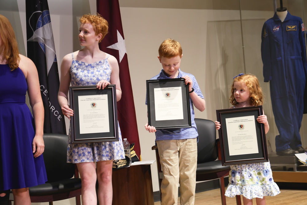 Colonel Melvin D. Helgeson Retirement Ceremony Hosted at Walter Reed