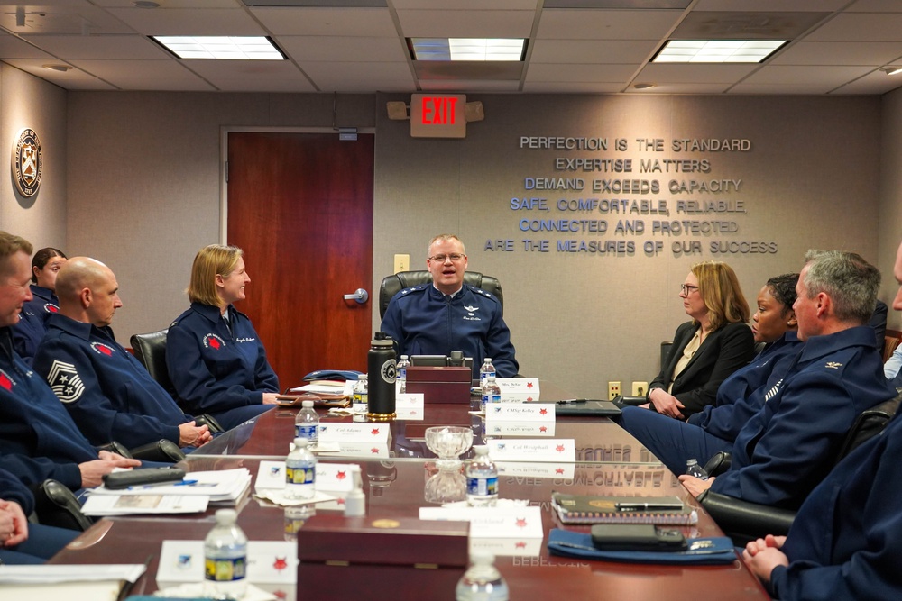 Air Force District of Washington command team visits the 89th Airlift Wing