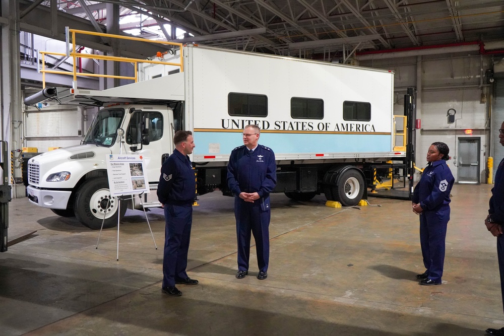 Air Force District of Washington command team visits the 89th Airlift Wing