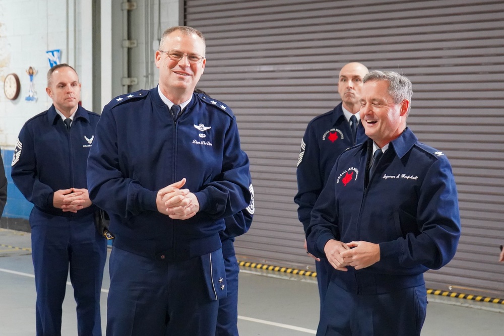 Air Force District of Washington command team visits the 89th Airlift Wing