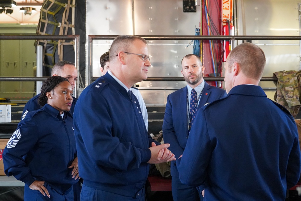 Air Force District of Washington command team visits the 89th Airlift Wing