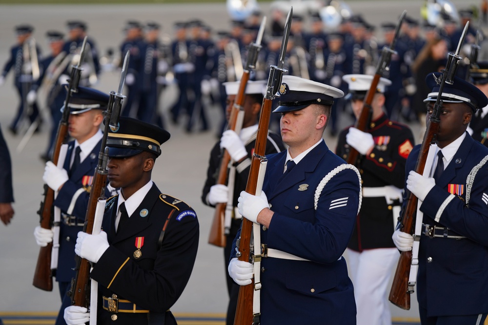 Japanese Prime Minister Arrives to Joint Base Andrews