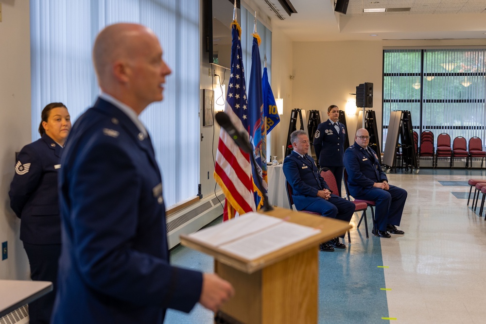 Colonel Mark Wernersbach assumes command of 109th Mission Support Group from outgoing commander Colonel Eric Underhill.