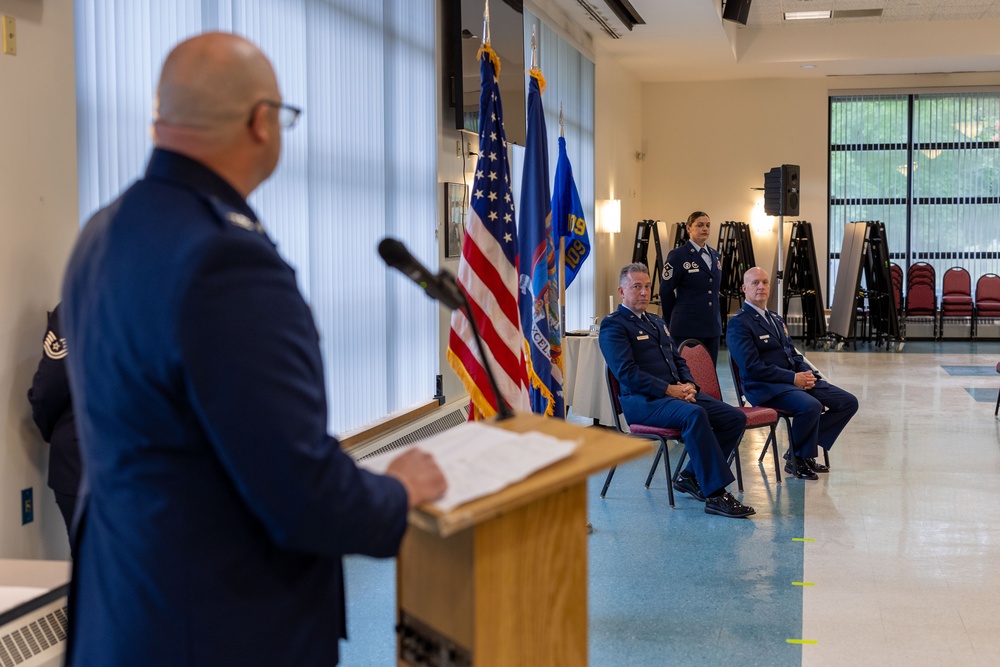 Colonel Mark Wernersbach assumes command of 109th Mission Support Group from outgoing commander Colonel Eric Underhill.