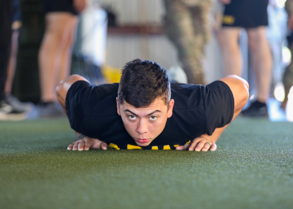 Tennessee Army National Guard Soldier conducts ACFT at NBWC2024