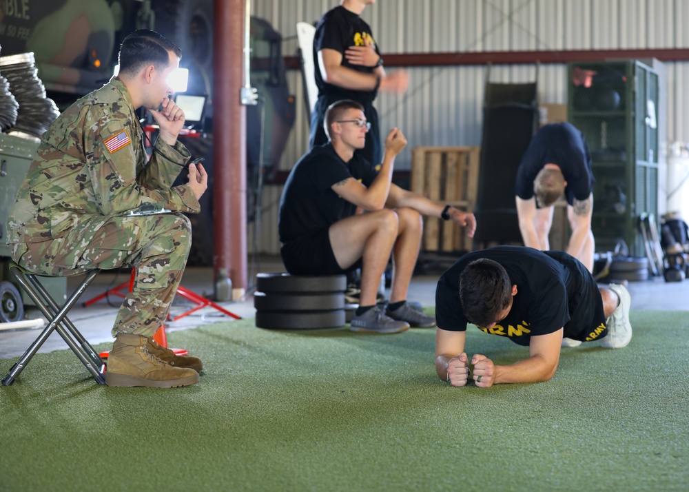 Tennessee Army National Guard Soldier conducts ACFT at NBWC2024