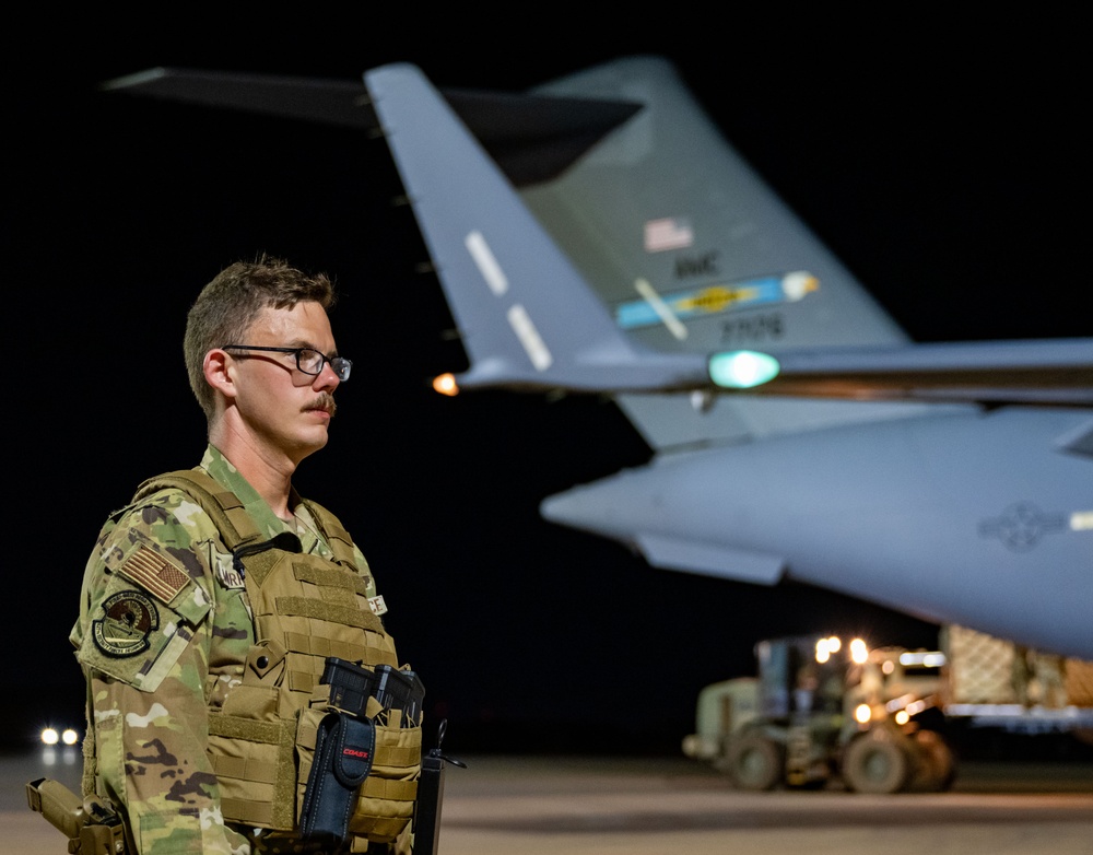 US conducts final withdrawal flights out of Air Base 101