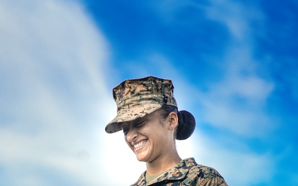 Dakota Meyer Visits 15th MEU, Promotes Marines