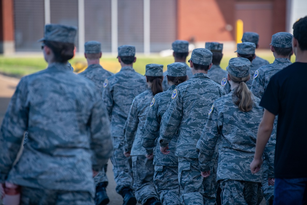 Civil Air Patrol visit the 172nd Airlift Wing