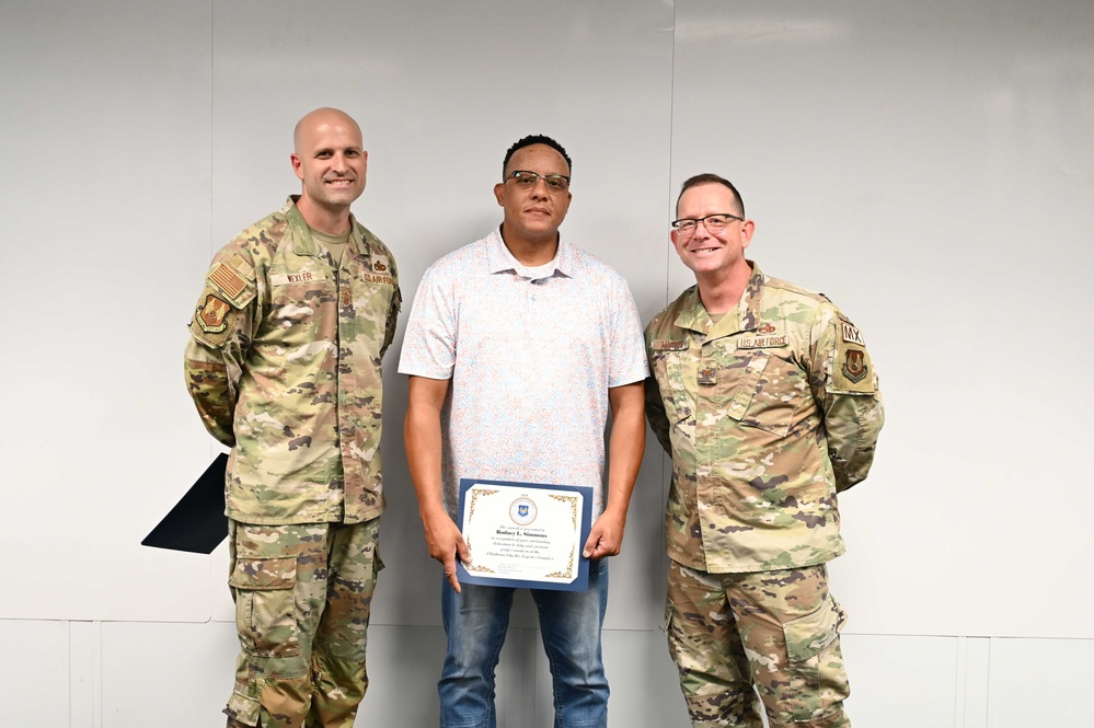 Exceptional OC-ALC performers recognized by commander