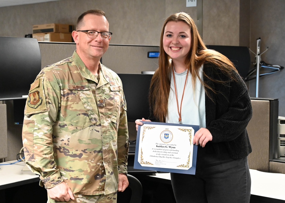 Exceptional OC-ALC performers recognized by commander