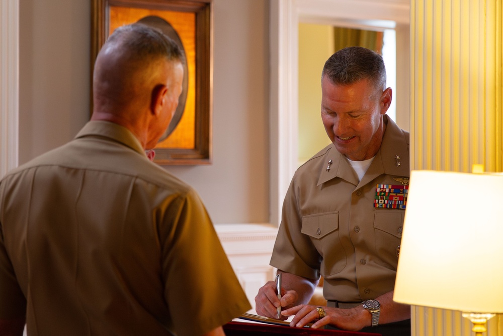 Manpower &amp; Reserve Affairs welcomes new Deputy Commandant
