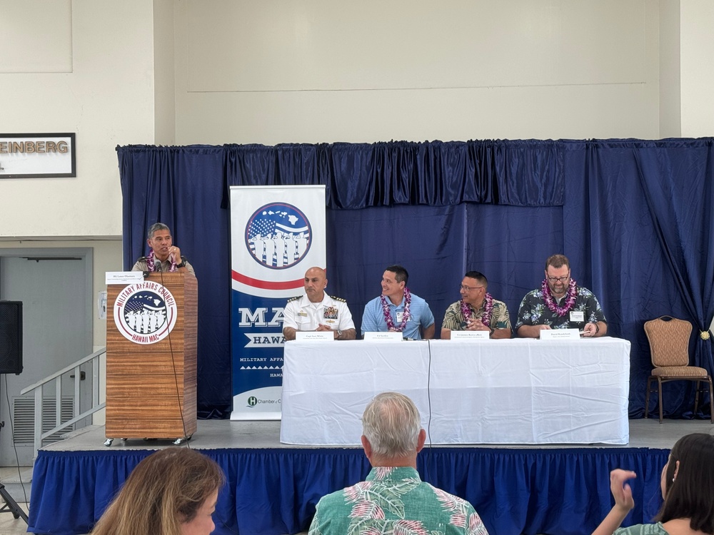 Military, State Officials Emphasize Community and Collaboration at Hawaii MAC Conference