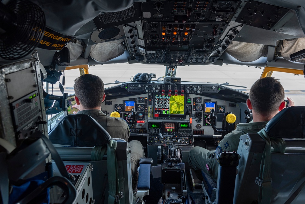 185th Air Refueling Wing Airmen learn to use the RTIC aboard the KC-135R Stratotanker