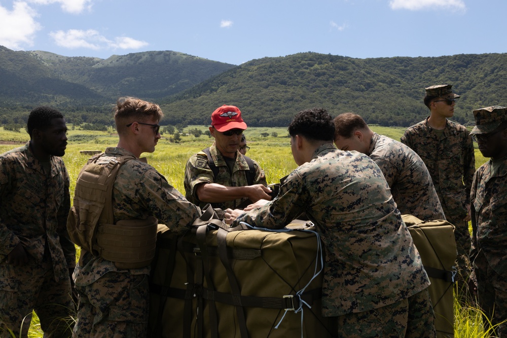 RD 24 | Marines, JGSDF conduct an Air Supply Drop
