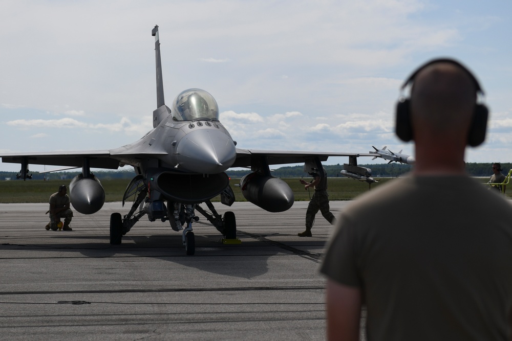 F-16 Integrated Combat Turns at Oscoda during Northern Strike