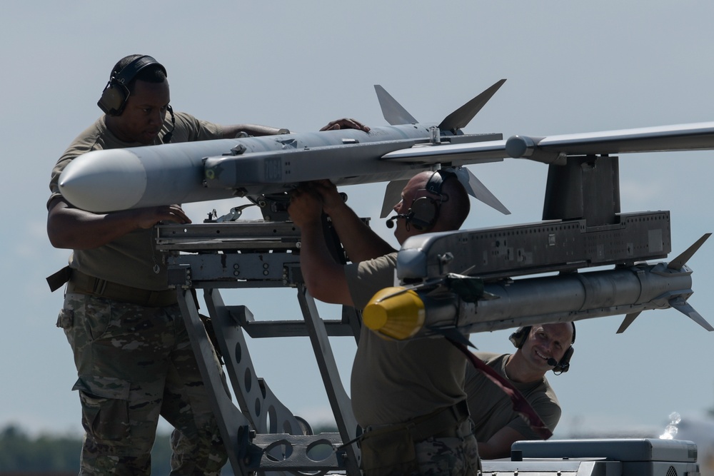 F-16 Integrated Combat Turns at Oscoda during Northern Strike