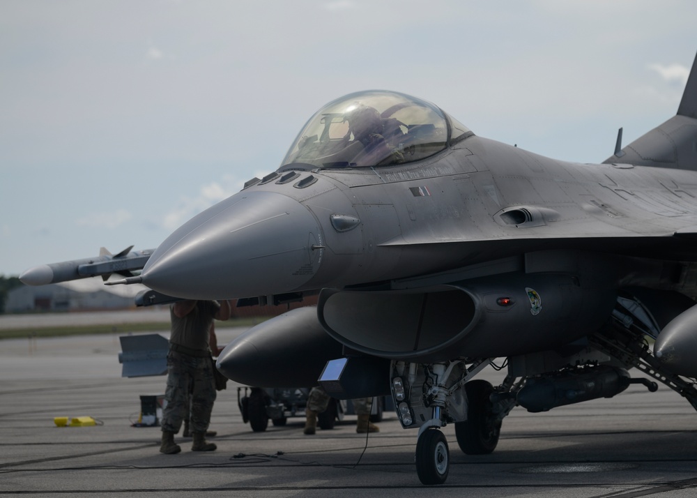 F-16 Integrated Combat Turns at Oscoda during Northern Strike