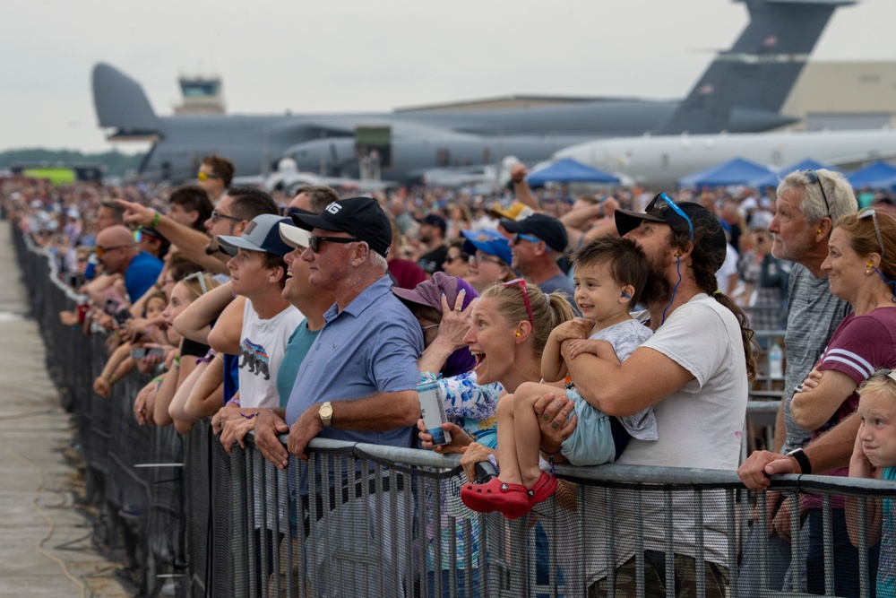 Thunderbirds perform in Brunswick