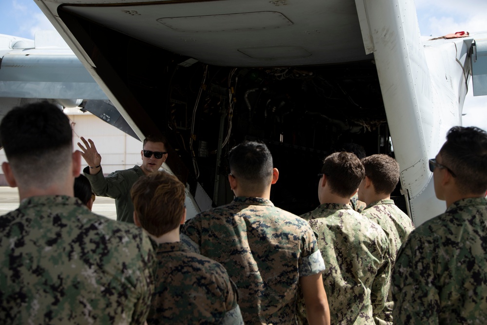 ROTC Midshipmen visit MAG-24 ROTC Midshipmen visit MAG-24