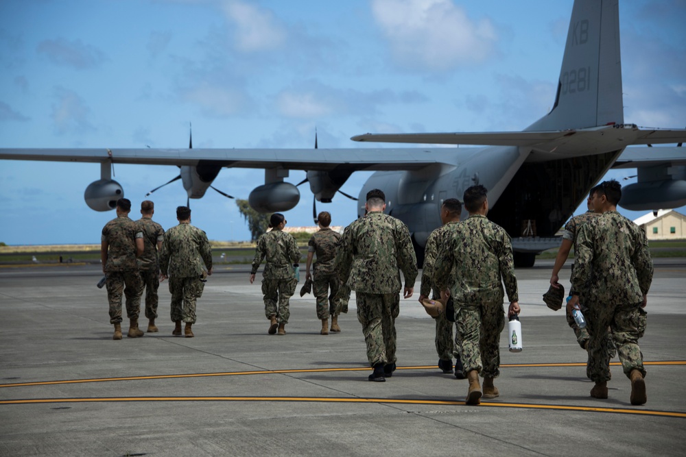 ROTC Midshipmen visit MAG-24 ROTC Midshipmen visit MAG-24