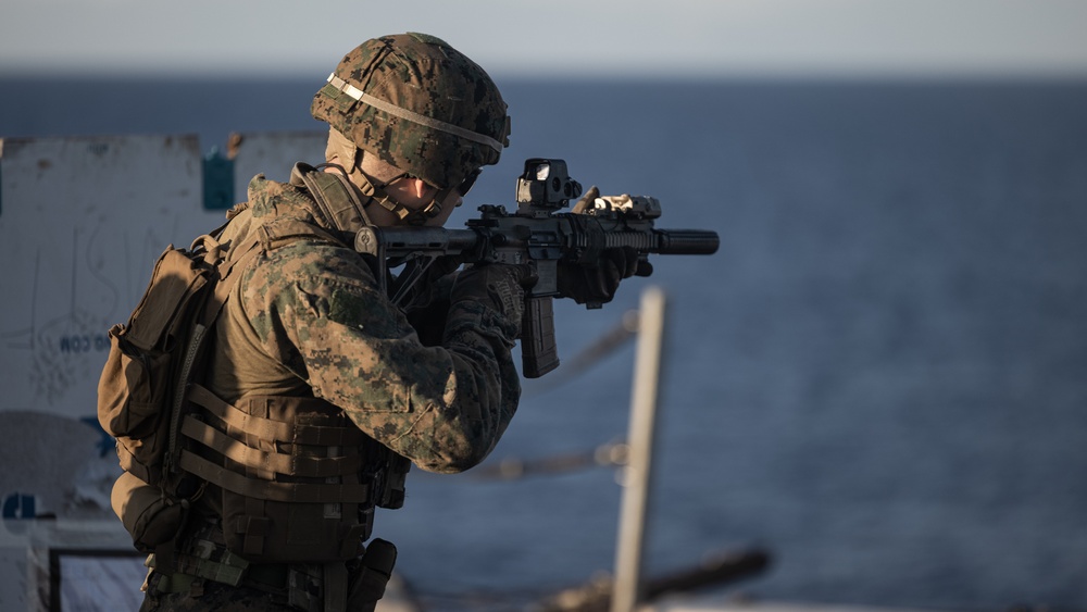 24th MEU (SOC) Marines Conduct Deck Shoot Aboard USS New York