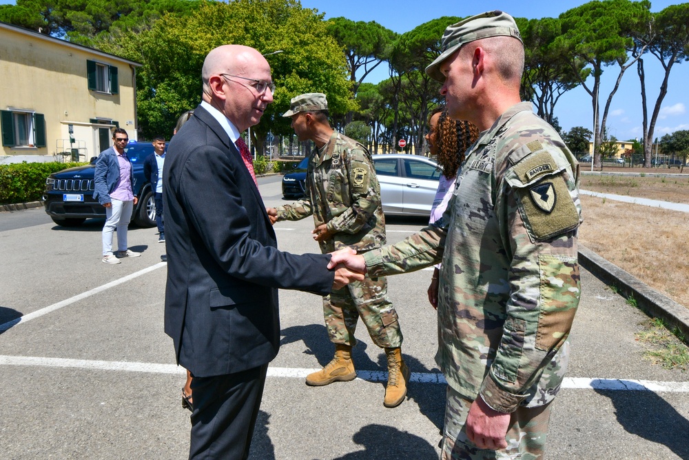 U.S. Ambassador to Italy Jack A. Markell visits Camp Darby