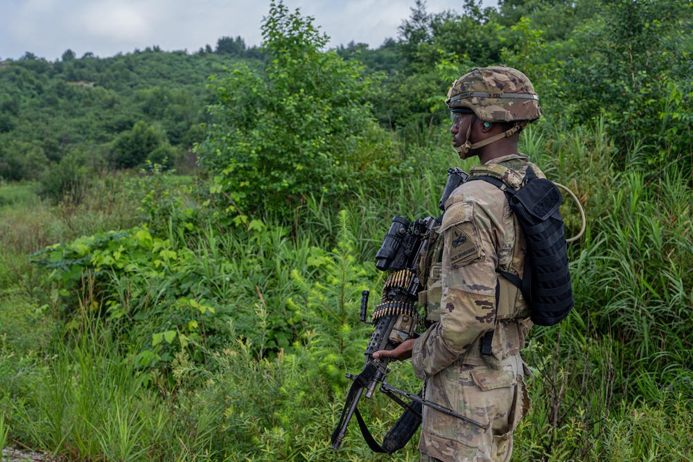 4-70AR conduct team live fires during Pacific Fortitude