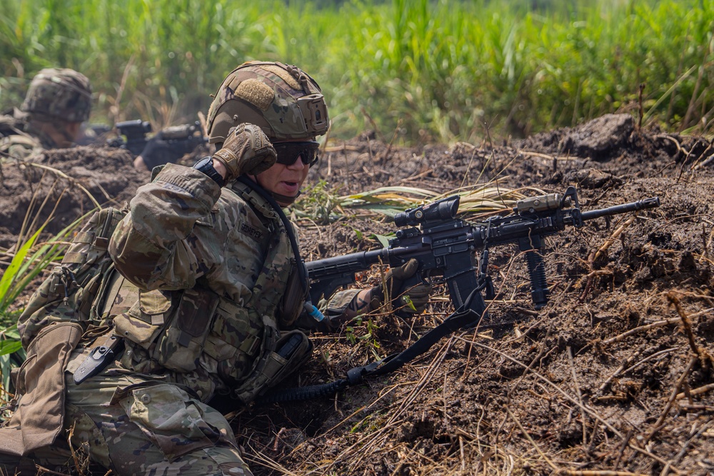 4-70AR conduct team live fires during Pacific Fortitude