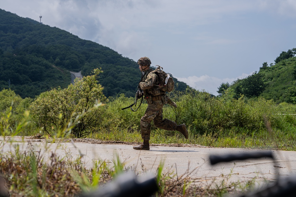 4-70AR conduct team live fires during Pacific Fortitude