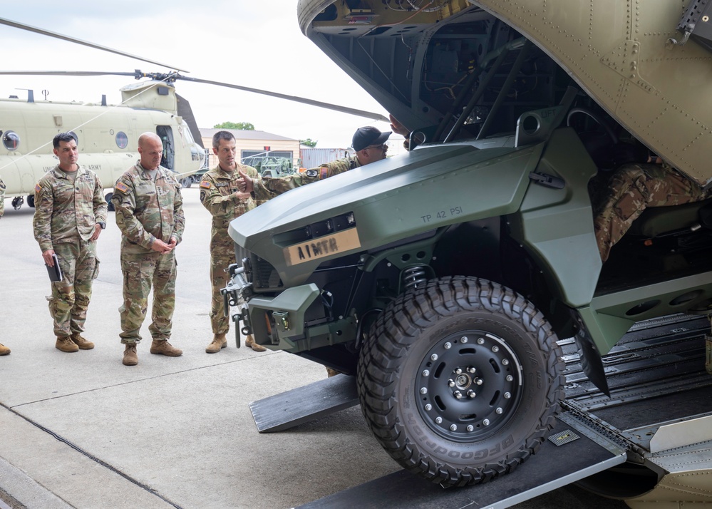 Vice Chief of Staff of the Army Visits 101st Airborne Division (Air Assault)