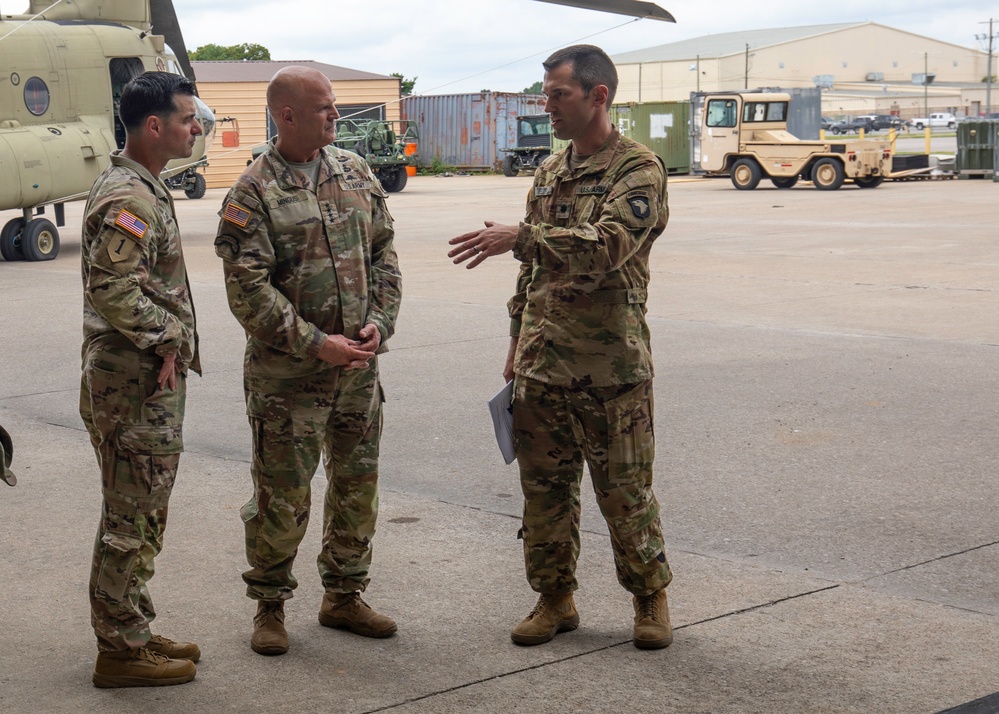 Vice Chief of Staff of the Army Visits 101st Airborne Division (Air Assault)