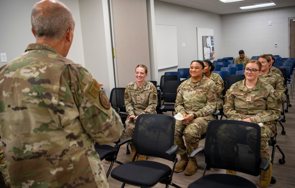 24th U.S. Air Force Surgeon General visits Rickenbacker
