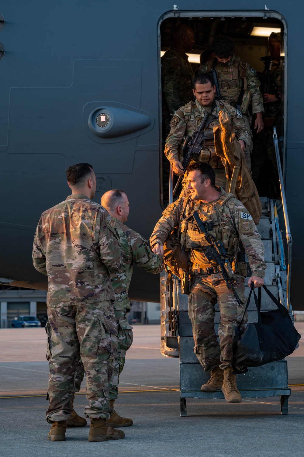 Final members of 409th AEG return from AB 201