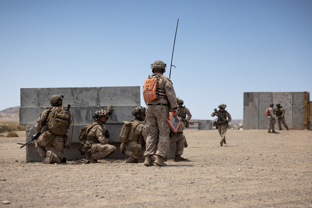 Marines with V34 conduct Urban Raids during ITX for SLTE 5-24