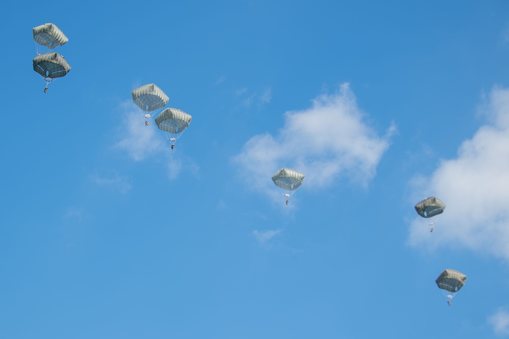 Aviano AB hosts Rigger Rodeo