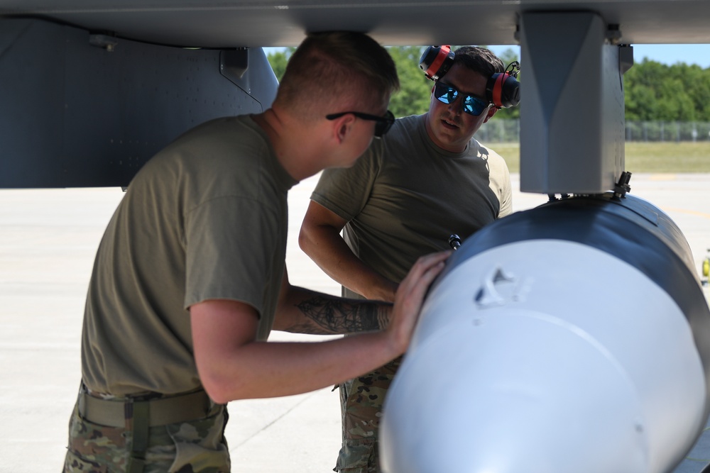 119th Aircraft Maintenance Squadron receives MQ-9 Reaper during Northern Strike