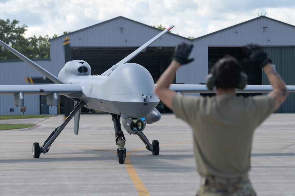119th Aircraft Maintenance Squadron receives MQ-9 Reaper during Northern Strike