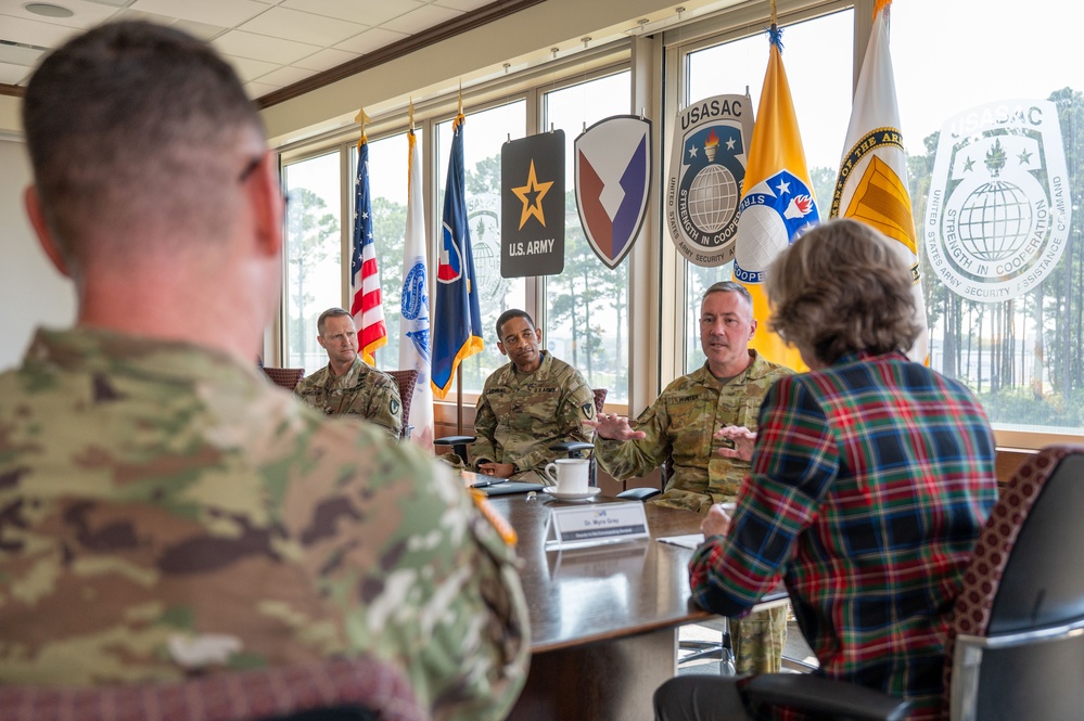 USARPAC visits Redstone