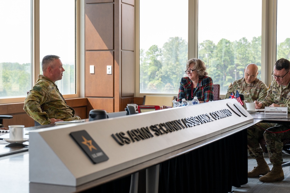 USARPAC visits Redstone