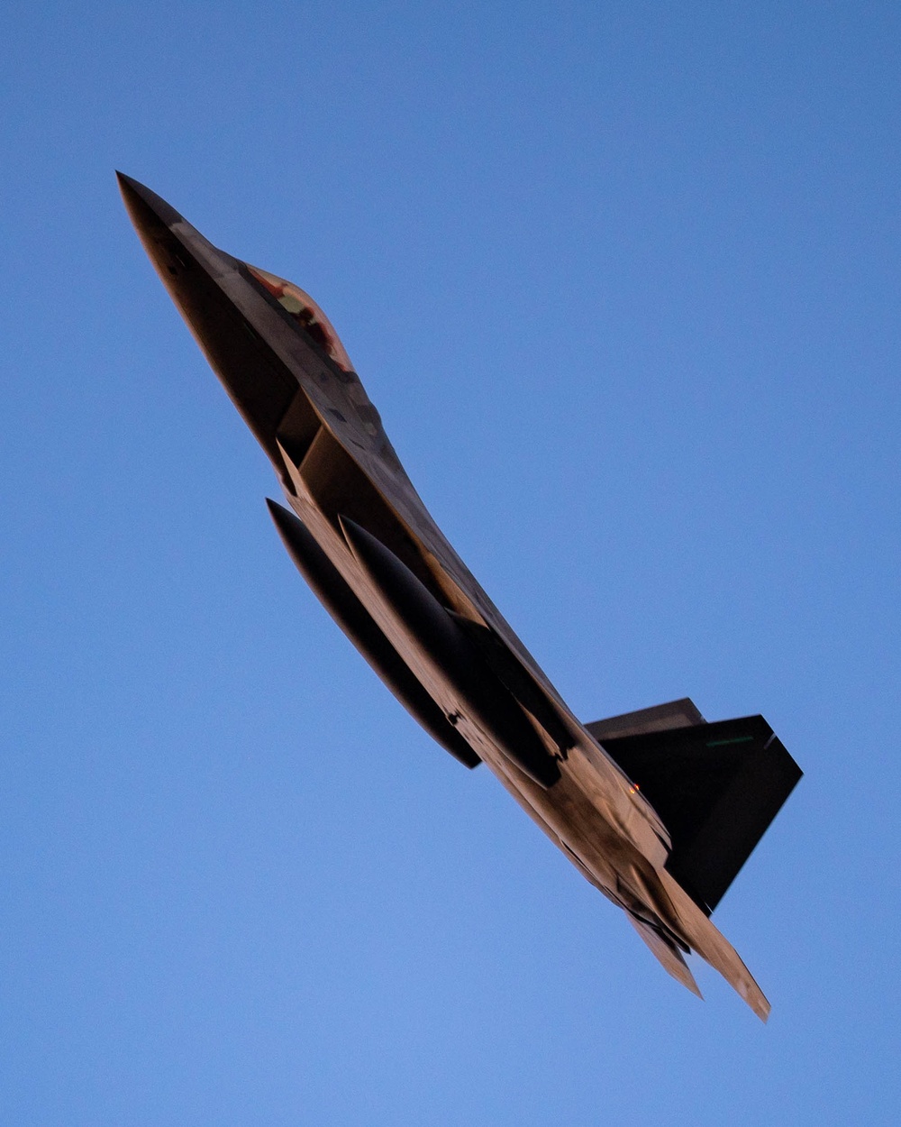 F-22s deploy to CENTCOM area to deter aggression via RAF Lakenheath