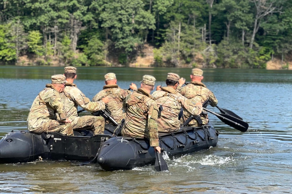 1-104th Cavalry Soldiers conduct waterborne operations training