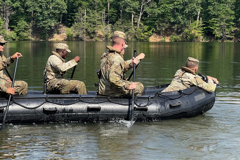 1-104th Cavalry Soldiers conduct waterborne operations training