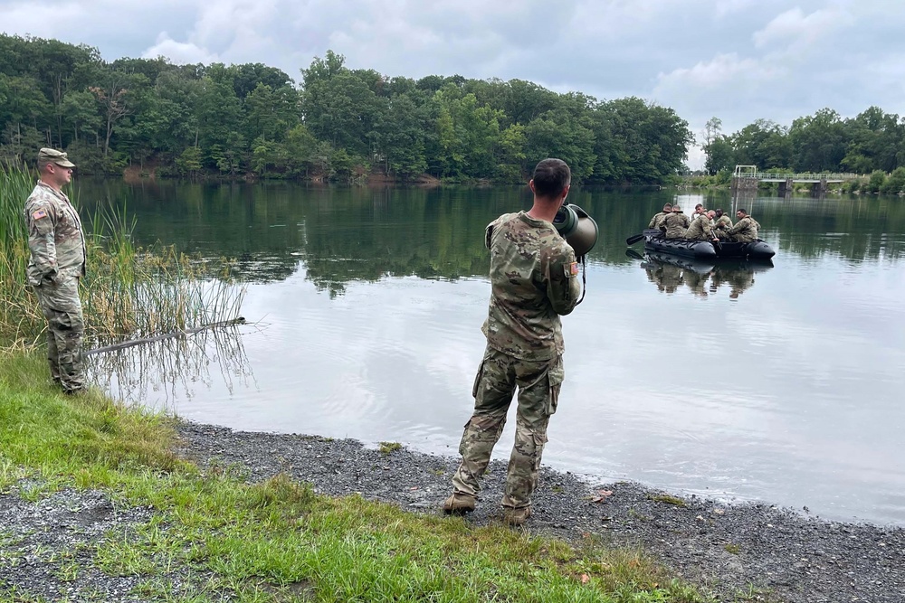 1-104th Cavalry Soldiers conduct waterborne operations training