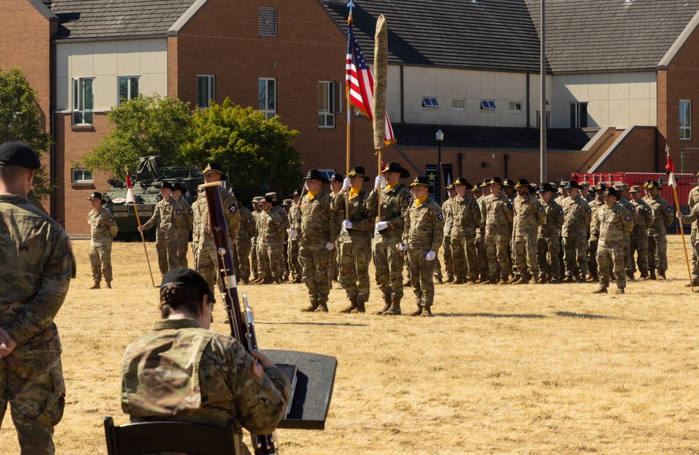 8th Squadron, 1st Cavalry Regiment color casing