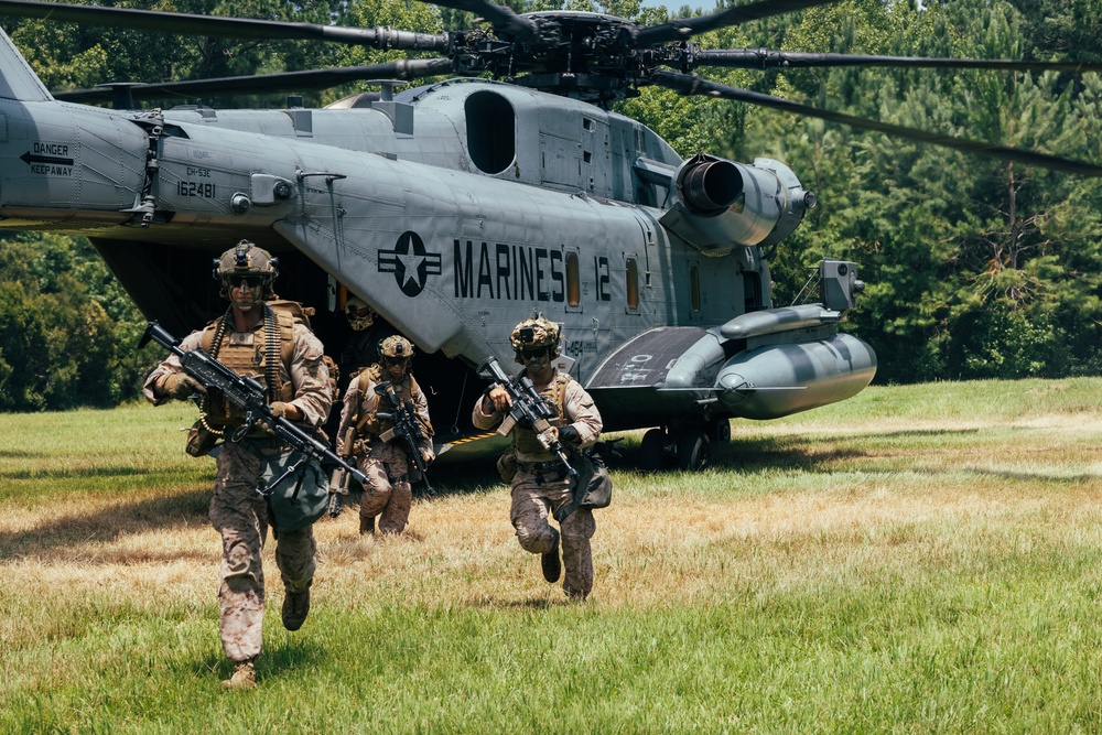Fortifying Efforts: 2/2 Conducts Air Assault during UAE UET 24-2