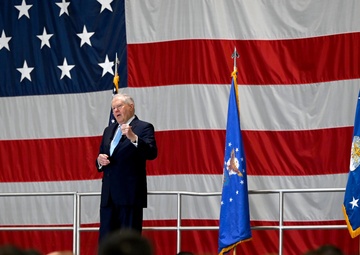SecAF Kendall visits 20 FW